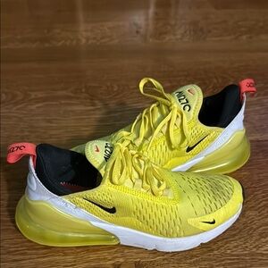 Nike Air Max 270 Yellow Sneakers